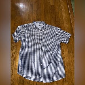 Izod button down